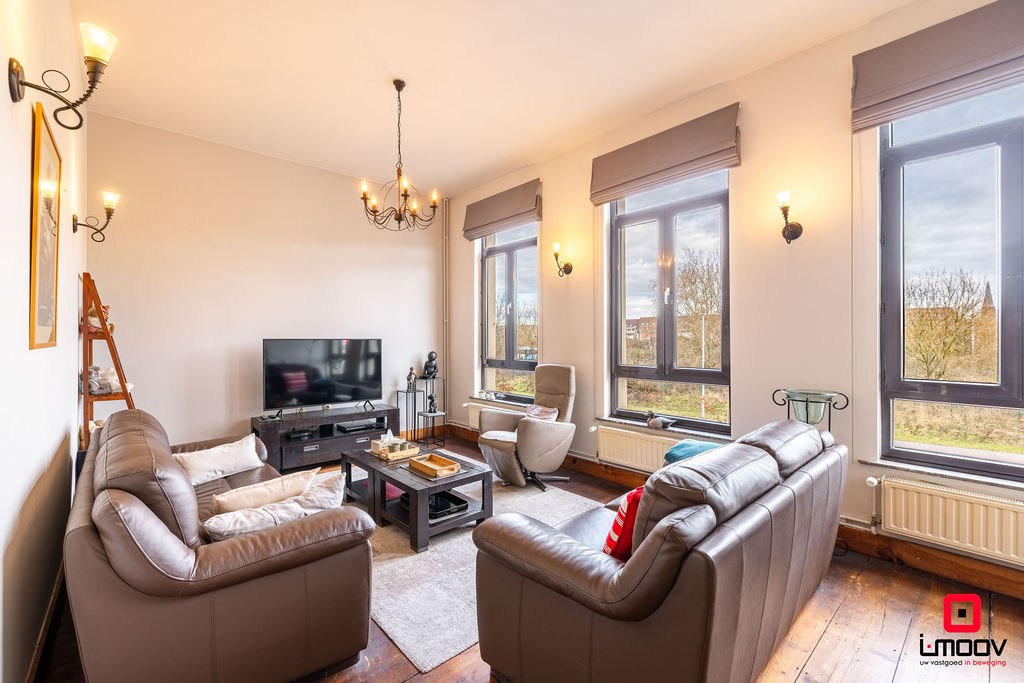 Bel-étage woning met 5 slaapkamers in Gent 