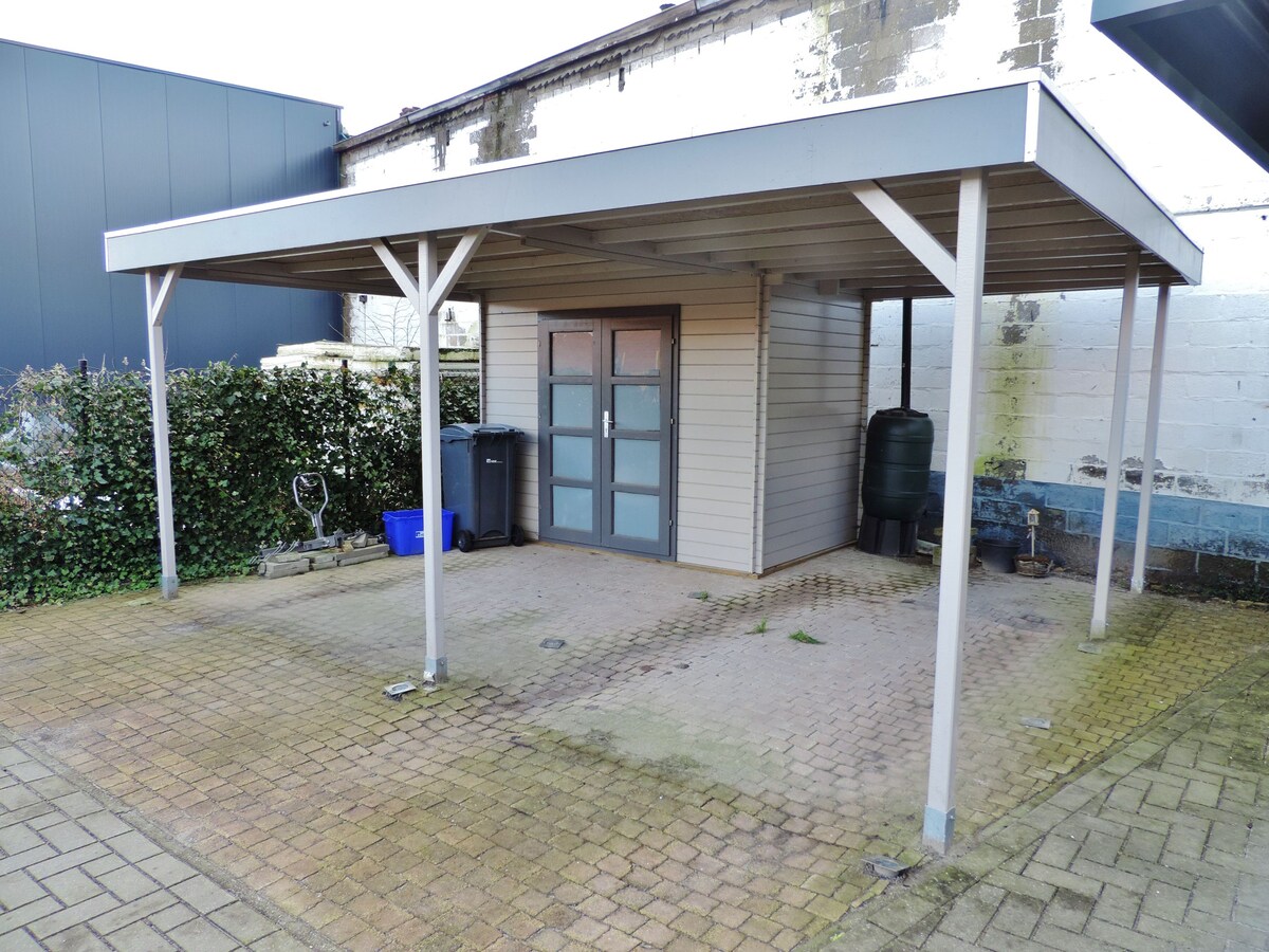Verkocht parkeerplaats - Ravels