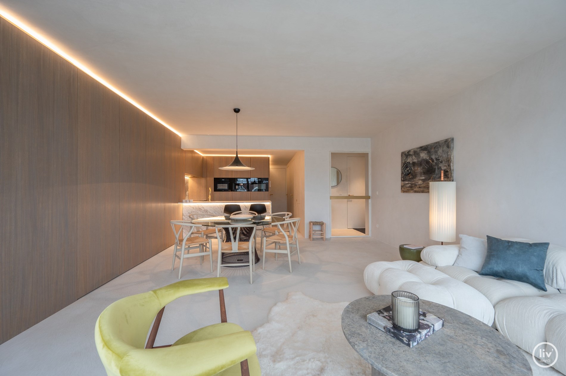 Magnifiek gerenoveerd 3 slaapkamer appartement met uitzicht op de Kustlaan en Minigolf (prachtige afwerkingsgraad!) 