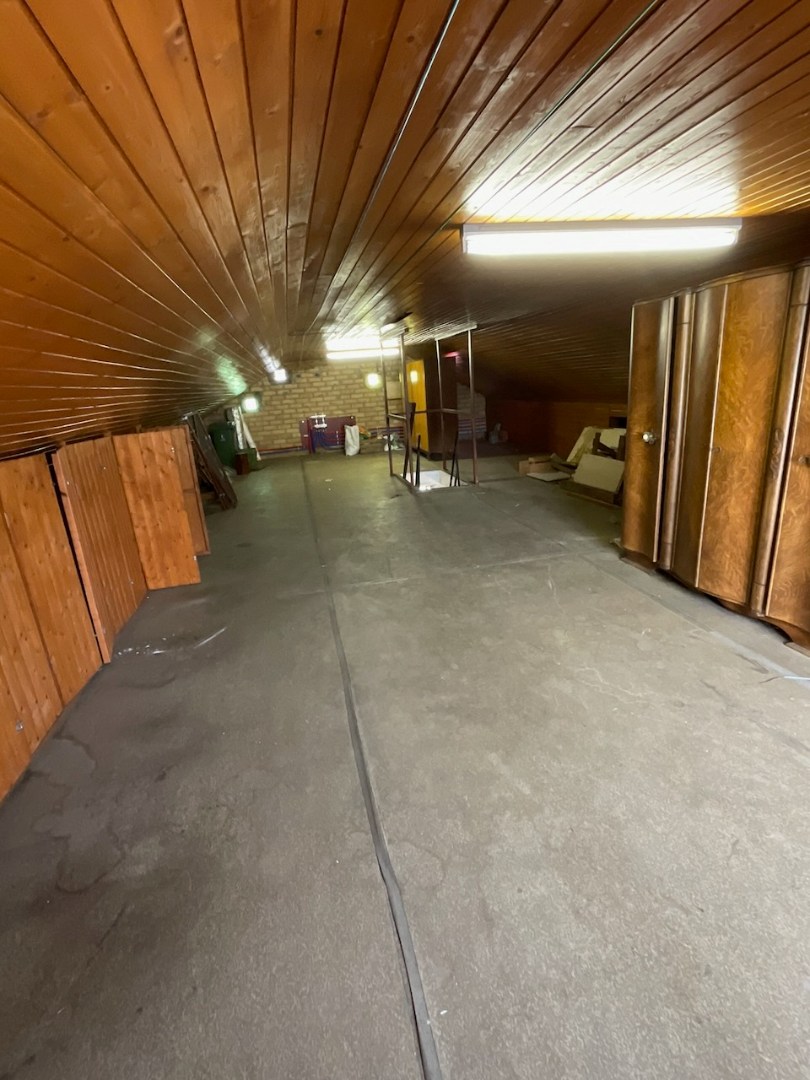 Inschrijven voor een bezoekmoment via de website www.thehousefriend.be 