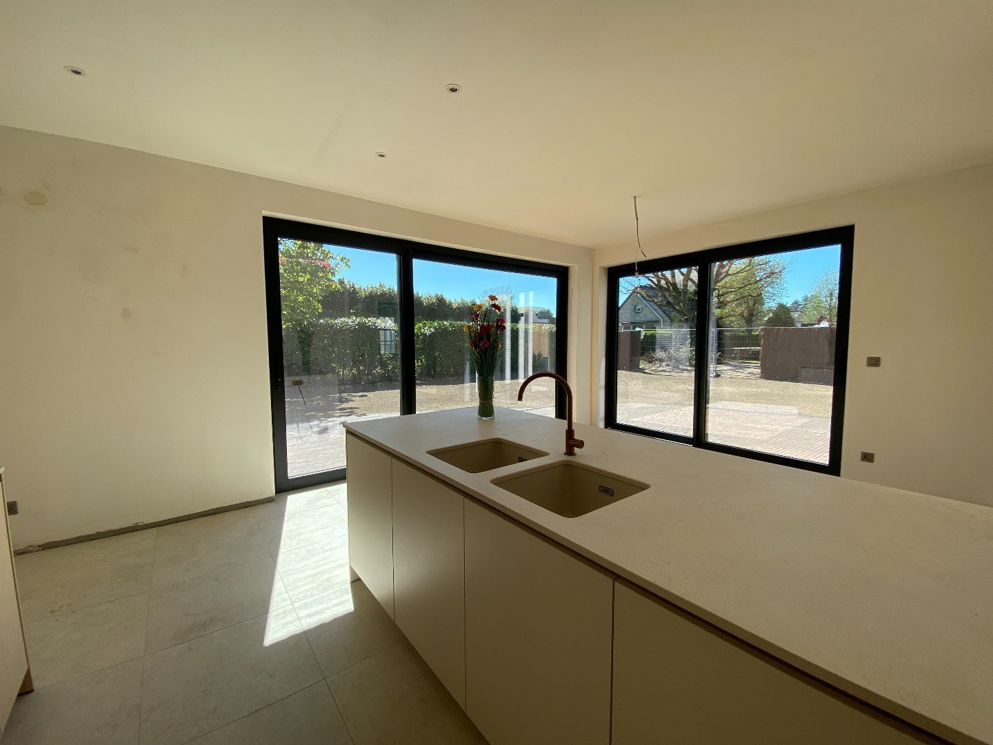 Exclusieve, energiezuinige nieuwbouwwoning op een discrete ligging te Waregem! 