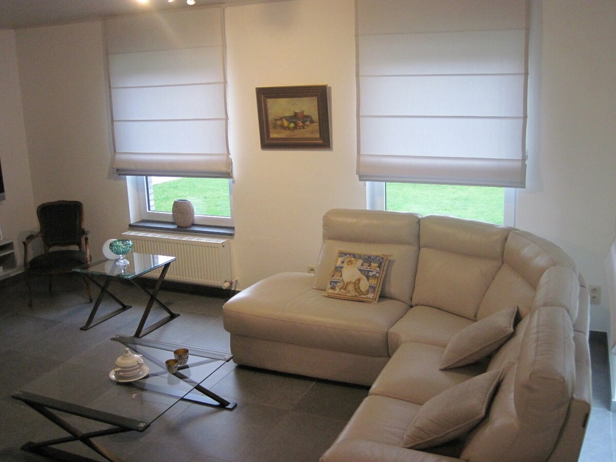 Goed gelegen, eigentijdse bungalow. 