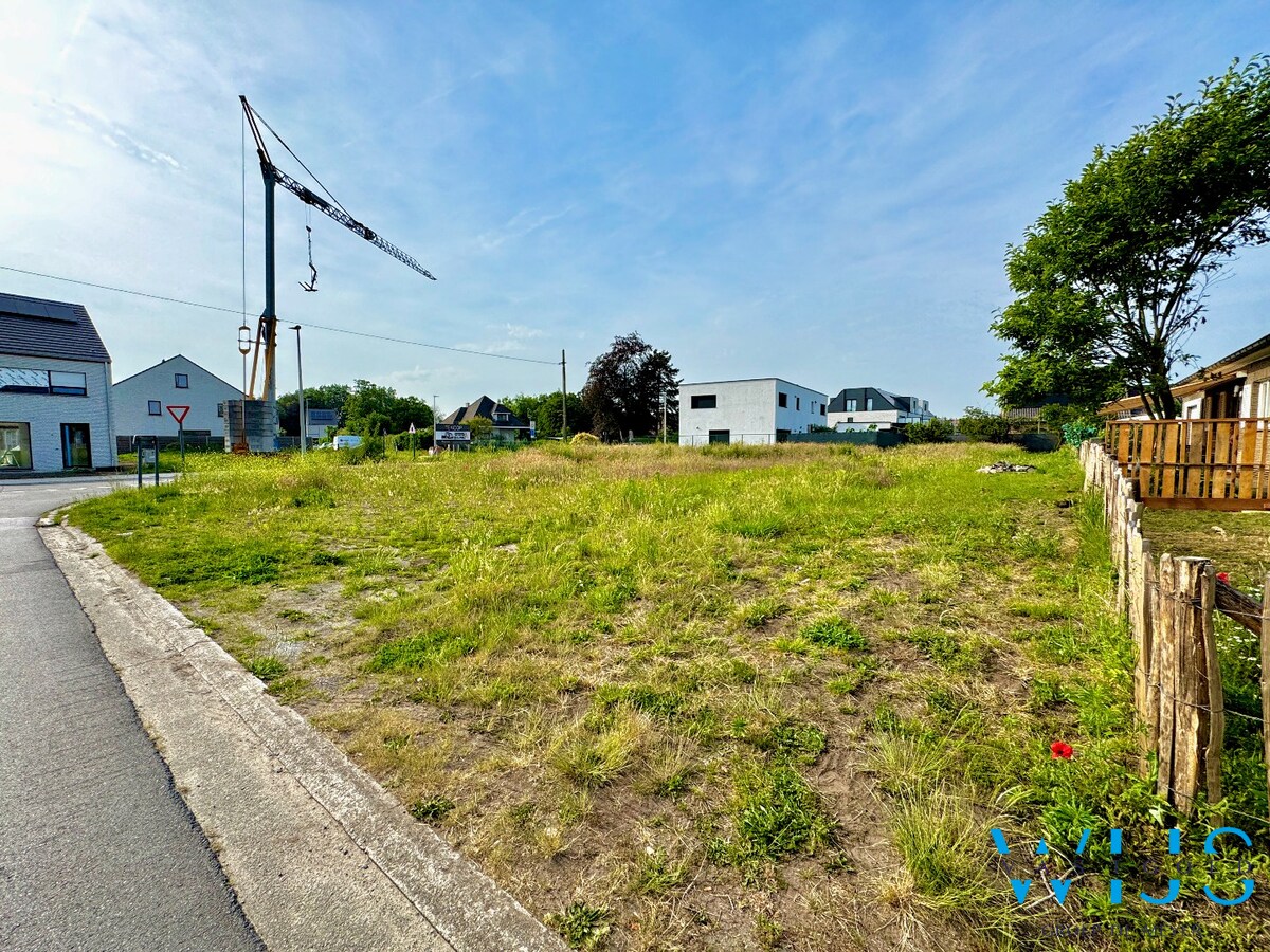 Bouwgrond van 484,78 m² nabij het centrum van Ertvelde! 