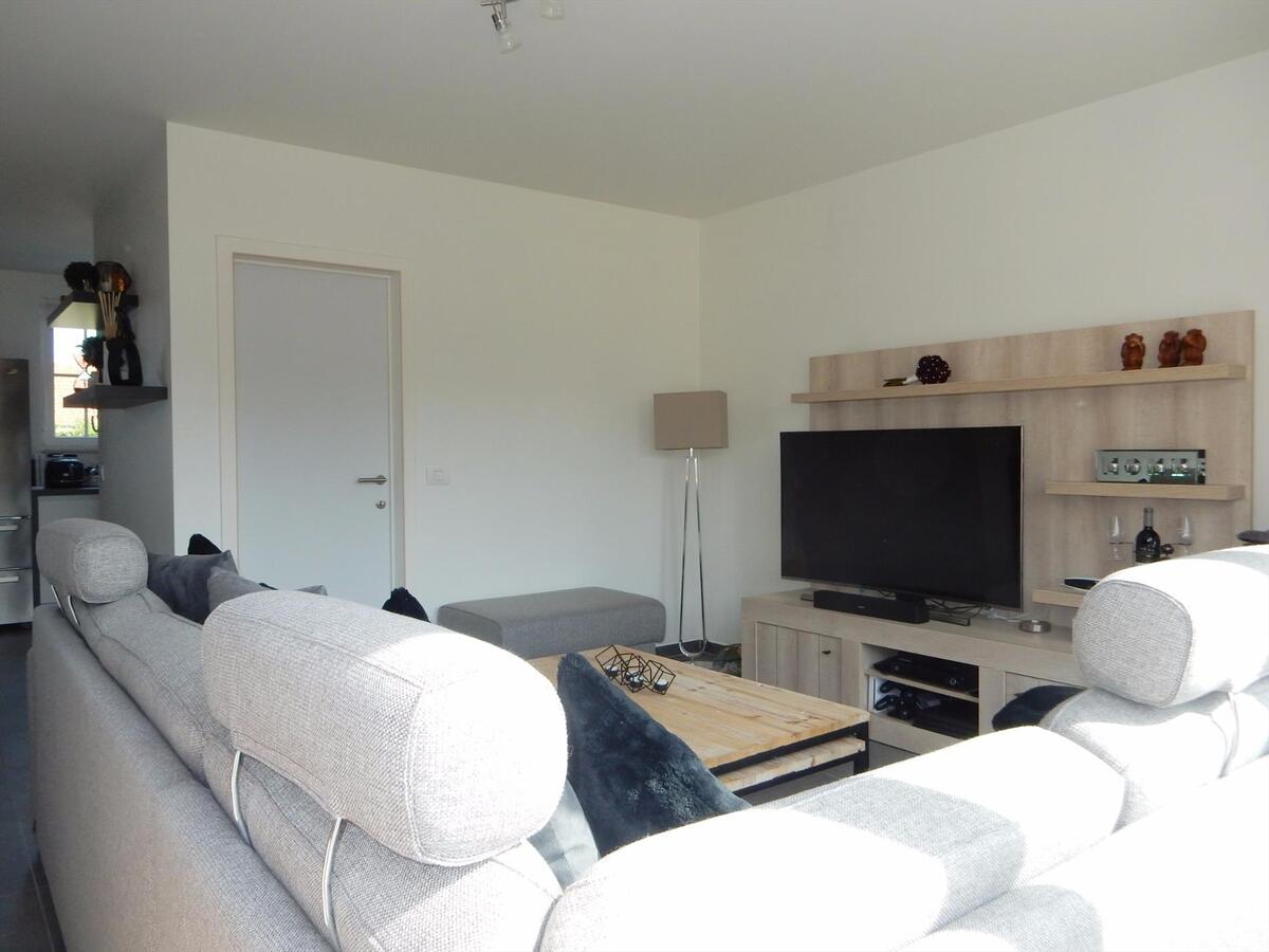 Mooie nieuwbouwwoning met 4 slaapkamers en garage 