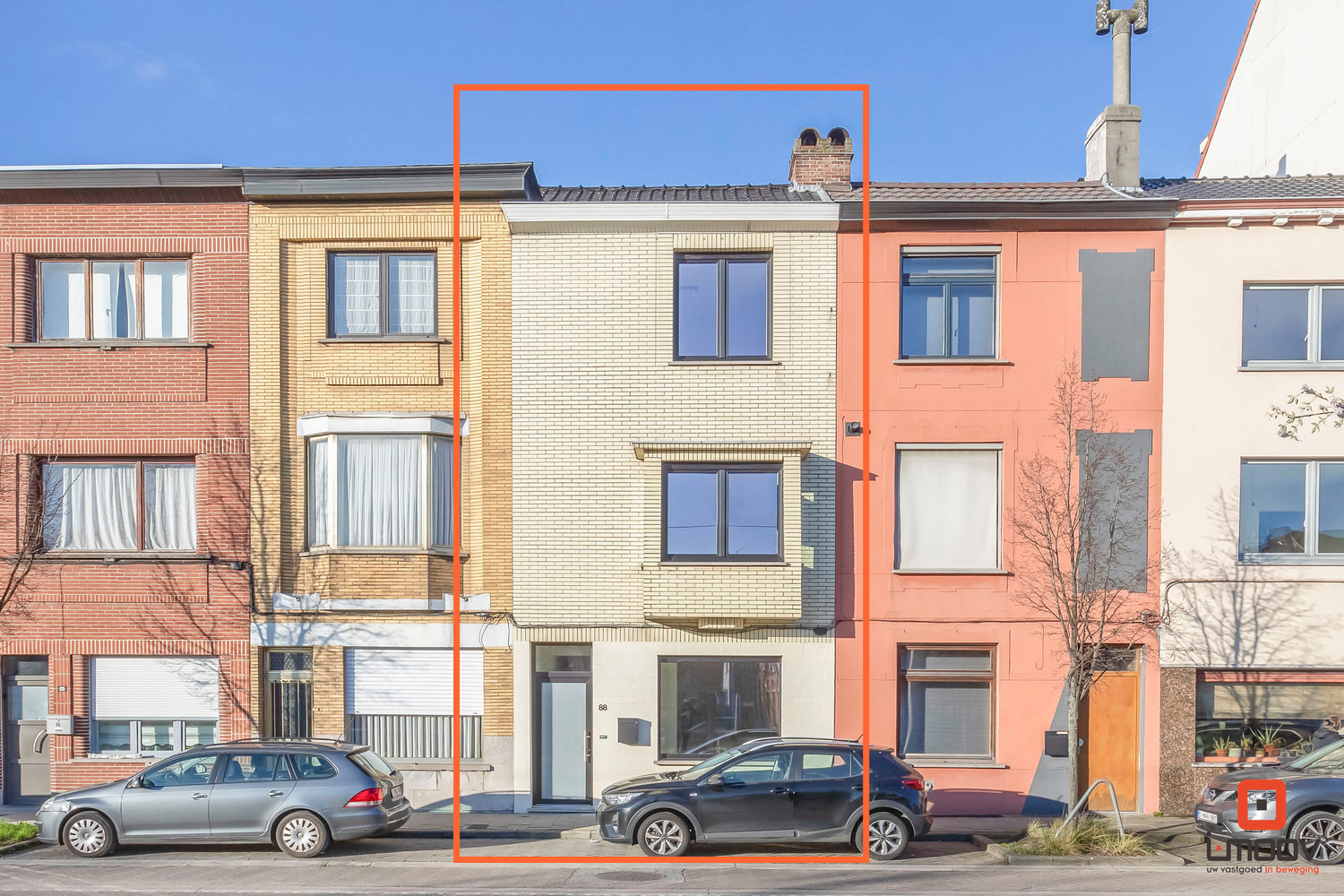 Ruime, knap gerenoveerde woning 