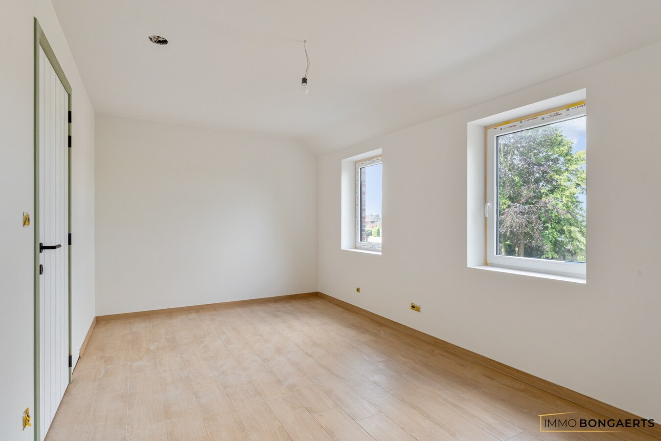 Nieuwbouwwoning met 4 slaapkamers 