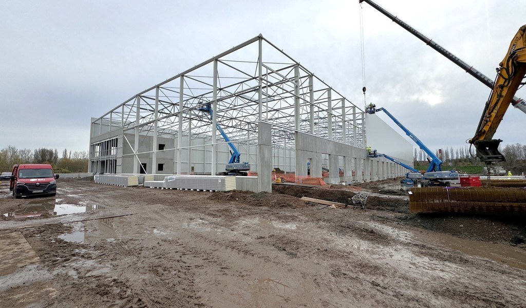 Bedrijfspand te huur in Antwerp South Logistics te Willebroek