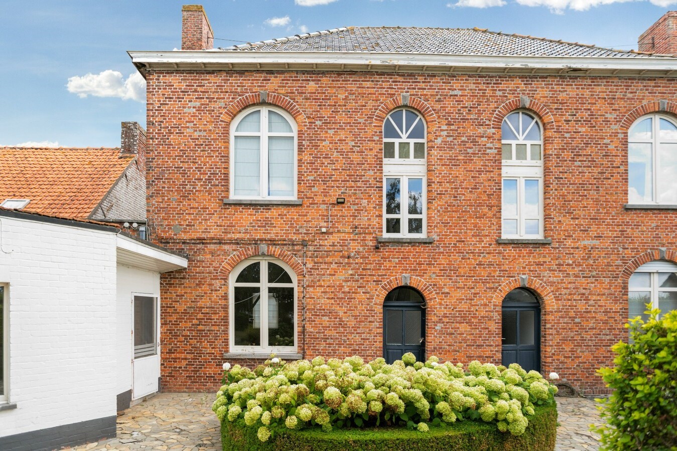 Ruime karakterwoning op ruim perceel van 618m² 