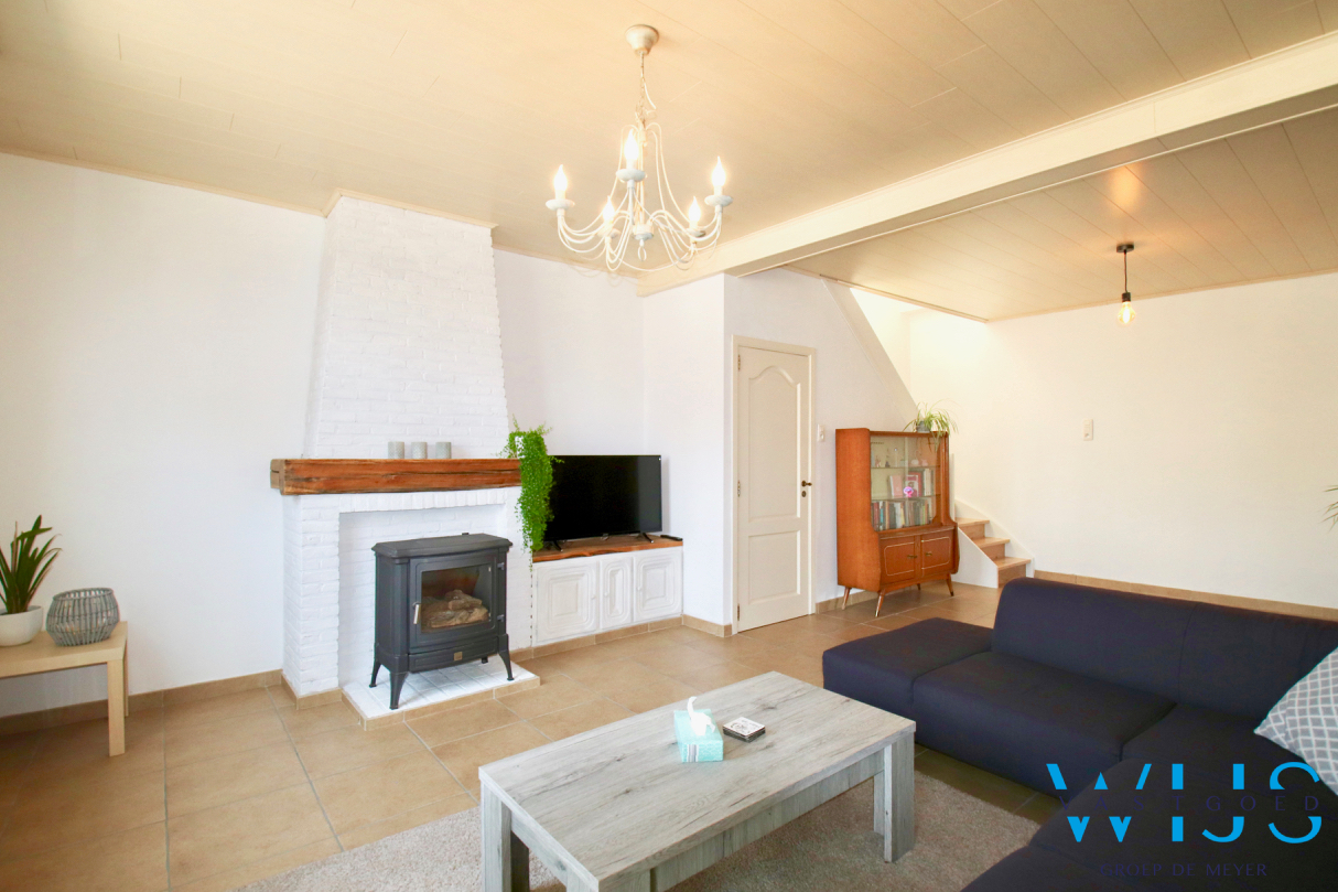 Instapklaar woonhuis op een prachtige ligging te Ertvelde ! 