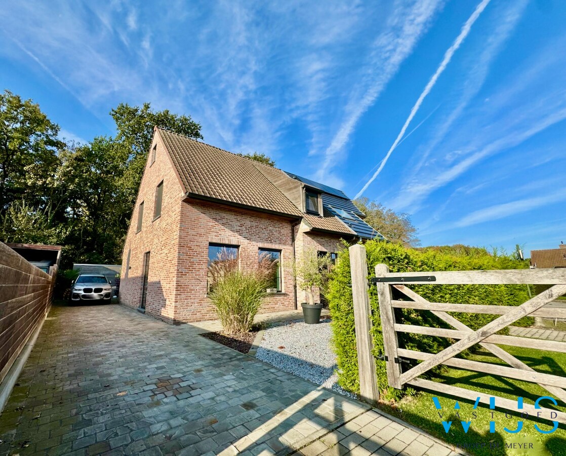 Prachtige nieuwbouw te Bassevelde ! 