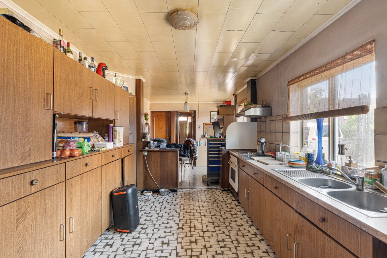 Halfvrijstaande woning op een perceel van 17a30ca met grote werkplaats van maar liefst 110 vierkante meter! 