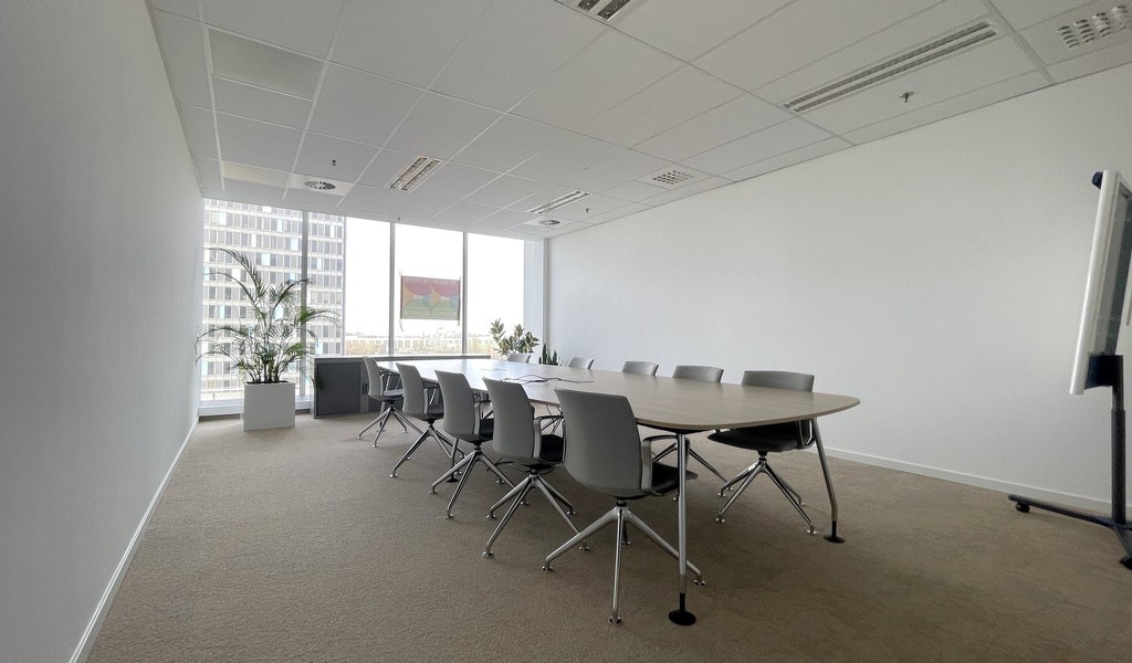 Vernieuwde kantoren te huur in Ahlers Building te Antwerpen