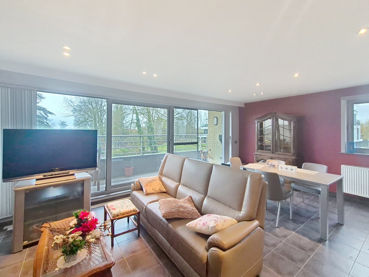 Appartement met 2 slpk en ondergrondse autostandplaats 