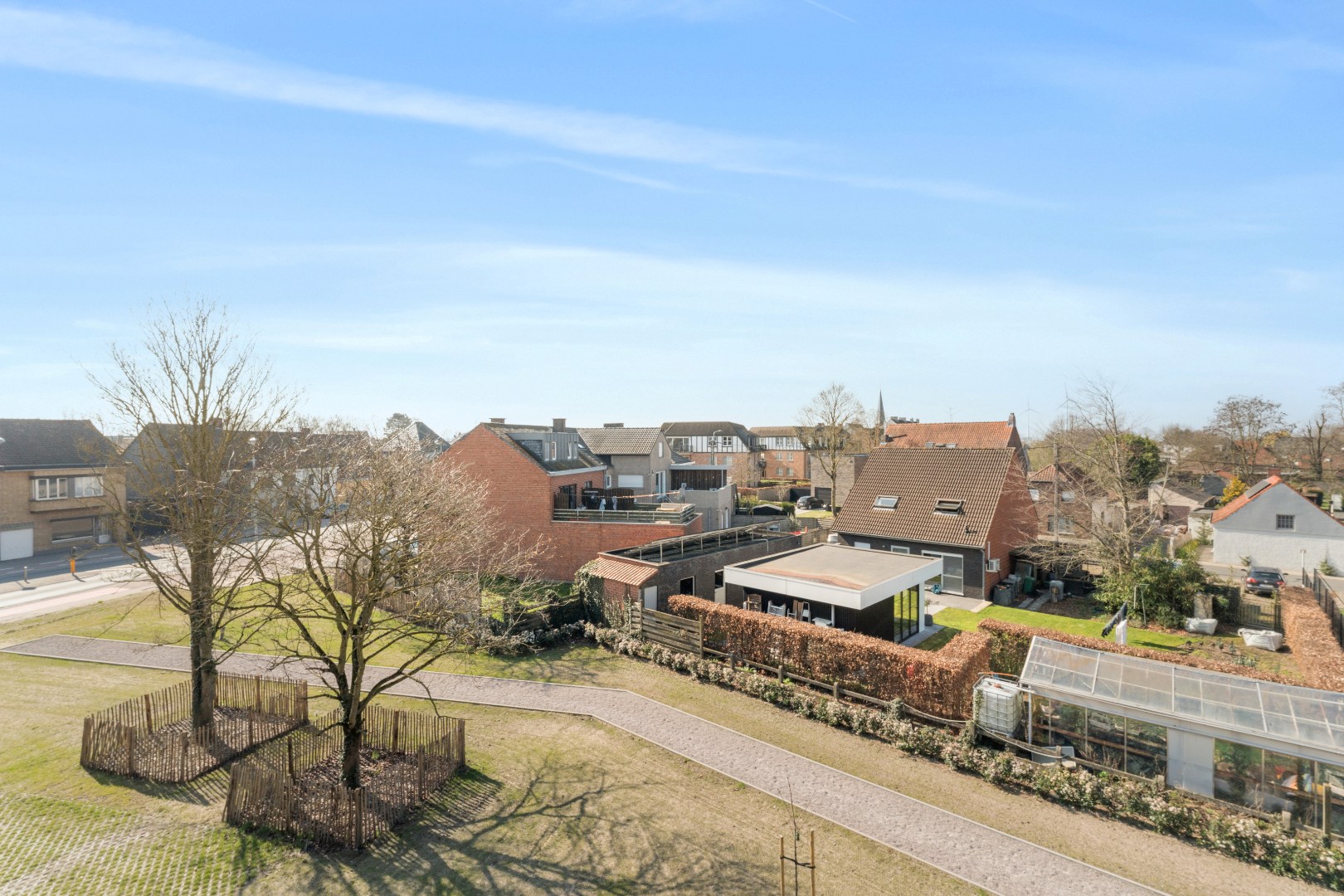 Nieuwbouwappartement met twee slaapkamers, terras en ondergrondse autostaanplaats te koop in Zulte 