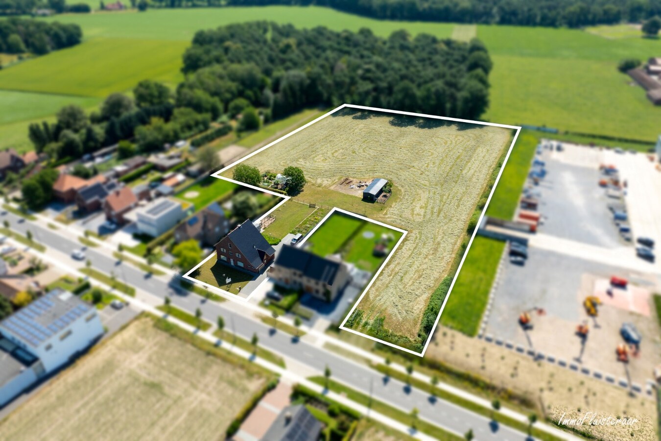 Gerenoveerde woning met weiland op ca. 1,2 ha te Bree 