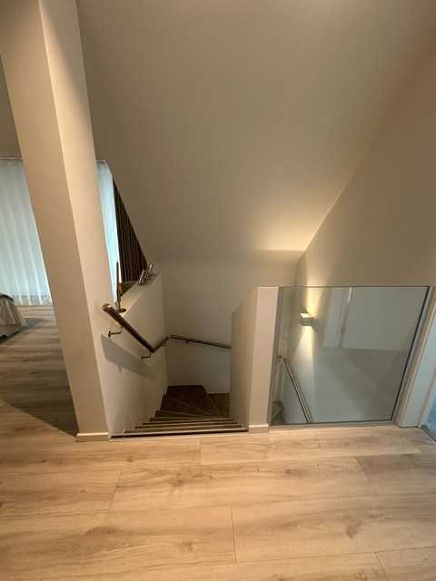 Recent en energiezuinig appartement met 2 slpk. en groot terras in Geel-centrum 