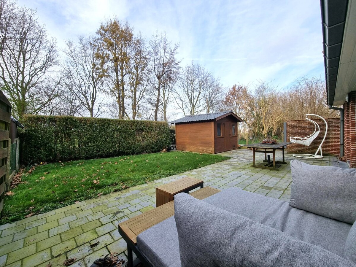 Zeer aangenaam gelegen halfopen woning te Dudzele 