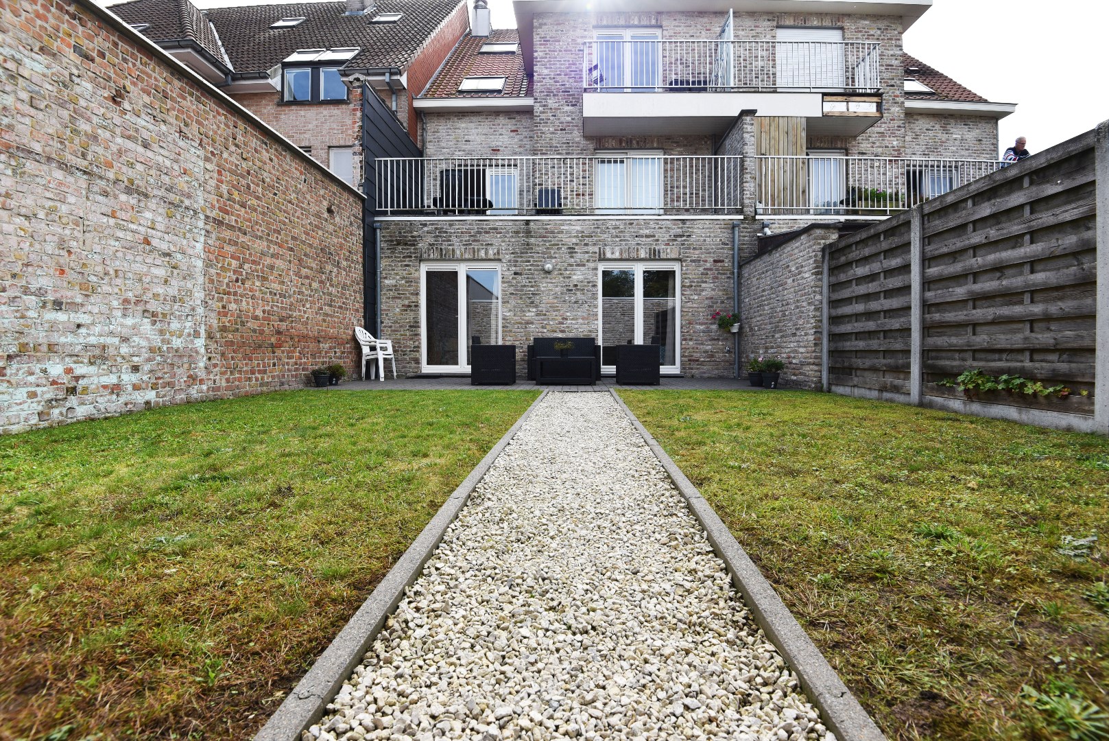 Gelijkvloers appartement met 2 slpks, terras, tuin en garage te Maldegem 