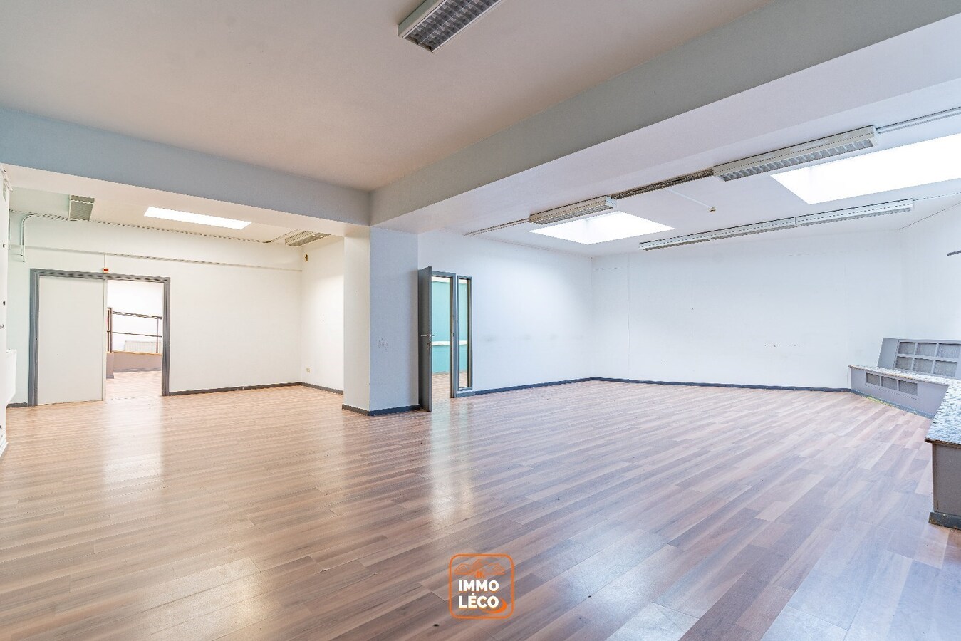 Immeuble mixte en plein centre-ville, ENORME POTENTIEL ! 