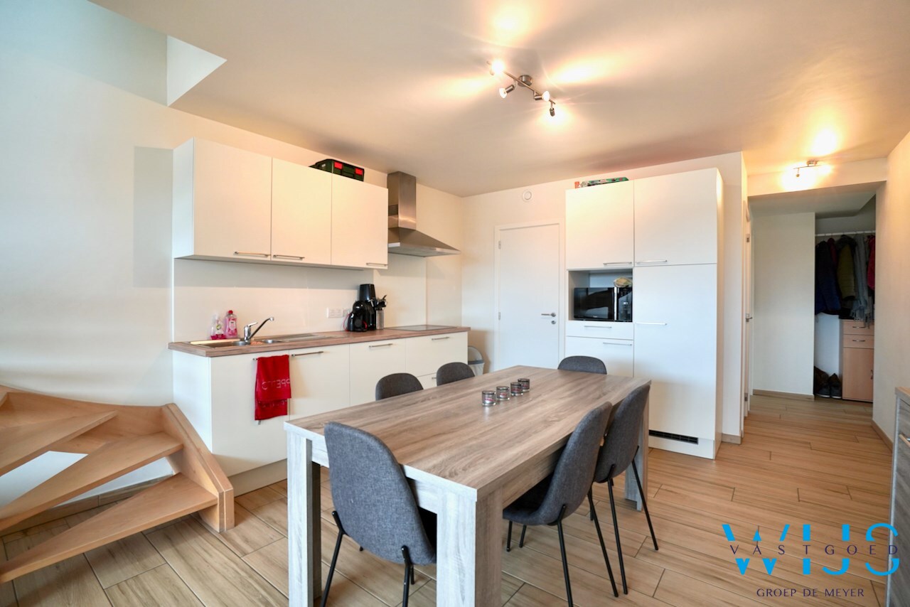 Instapklaar &amp; gezellig appartement met zonneterras te ERTVELDE ! 