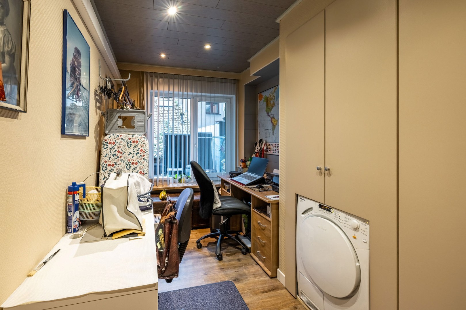 Appartement met twee slaapkamers en ruim terras 
