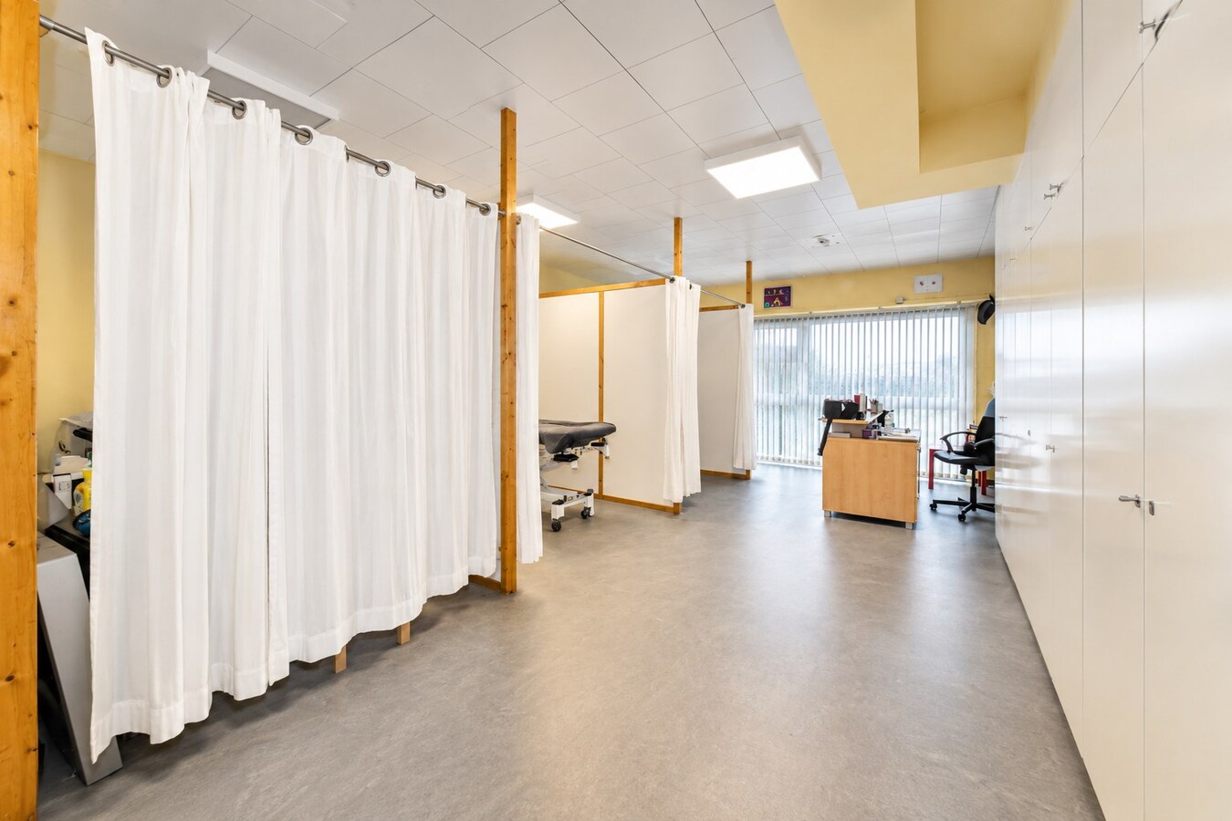 Te koop: Veelzijdige commerciële ruimte van 58 m² op uitstekende centrale ligging in Sint-Niklaas 