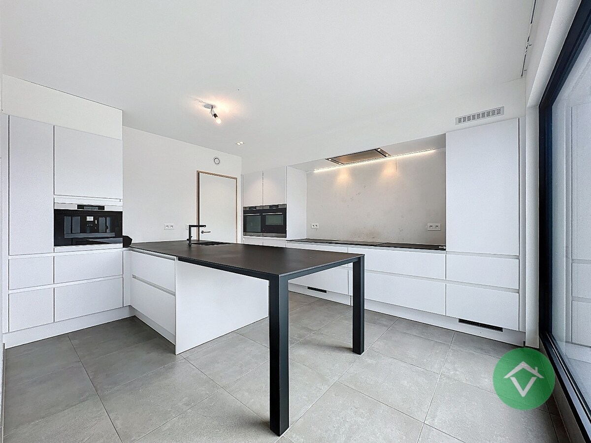 Prachtig dakappartement te Koekelare. 