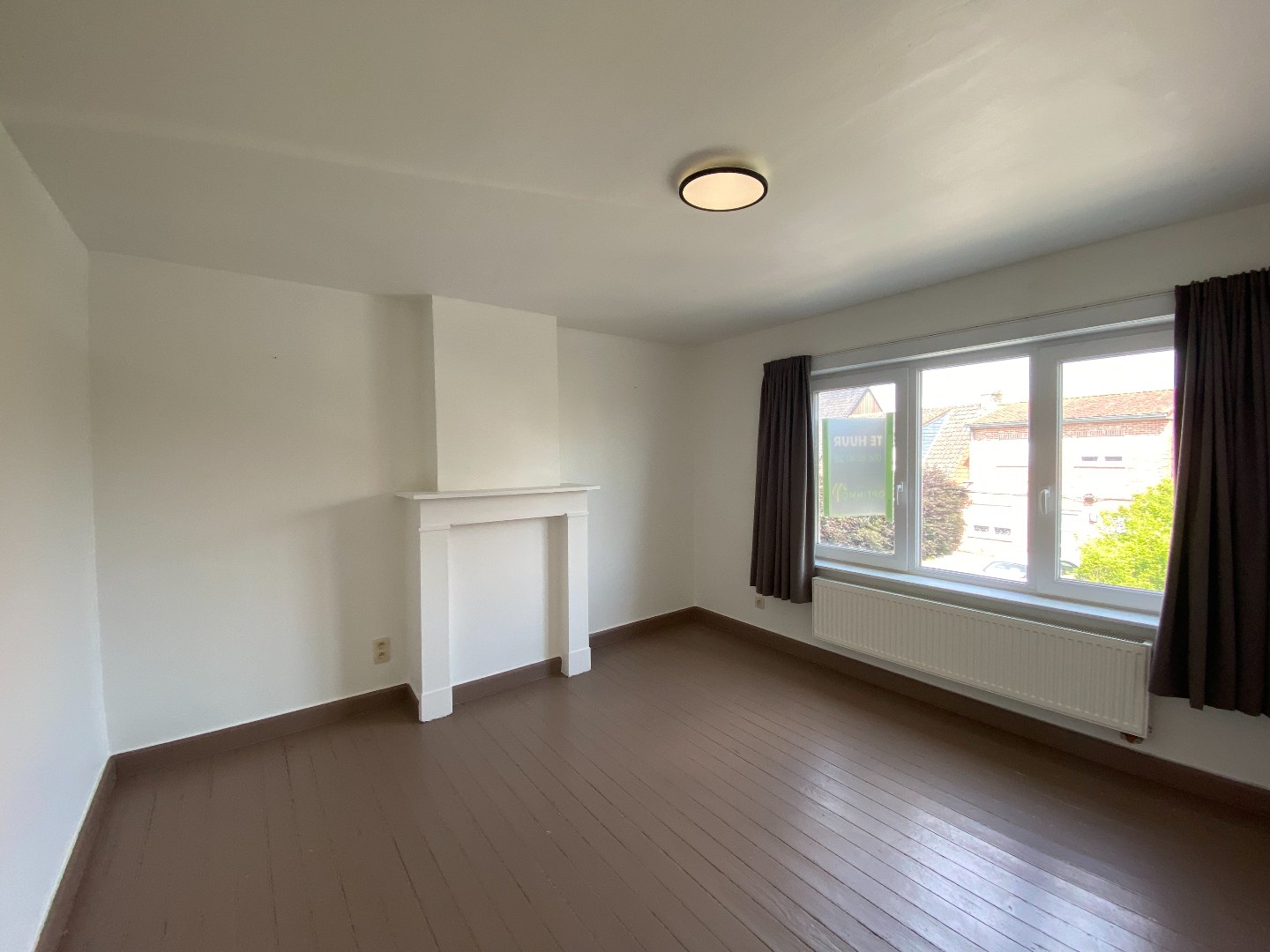 Ruime comfortabele halfopen woning met tuin en landelijk uitzicht! 