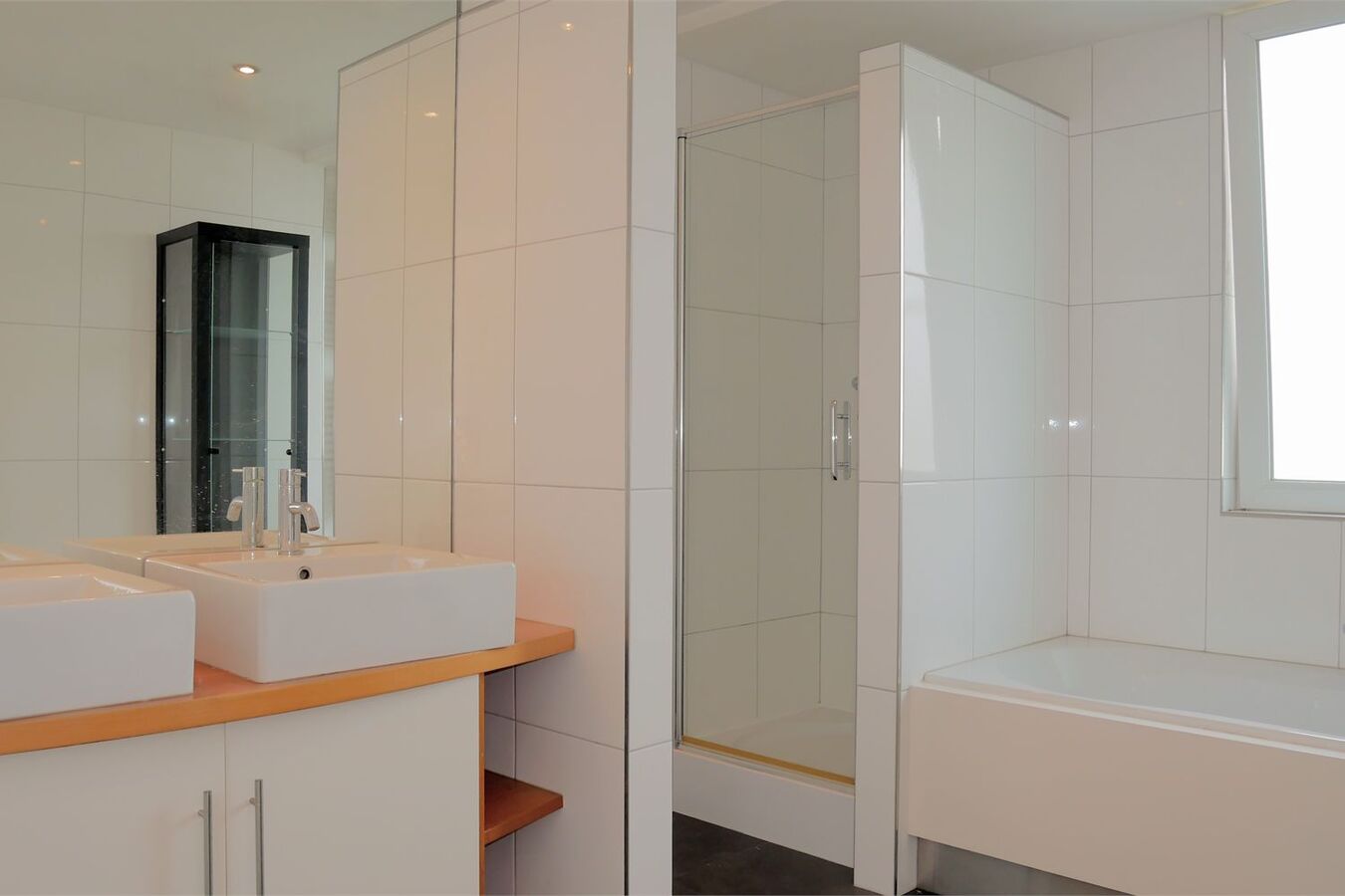 Moderne villa met bijzondere lichtinval 