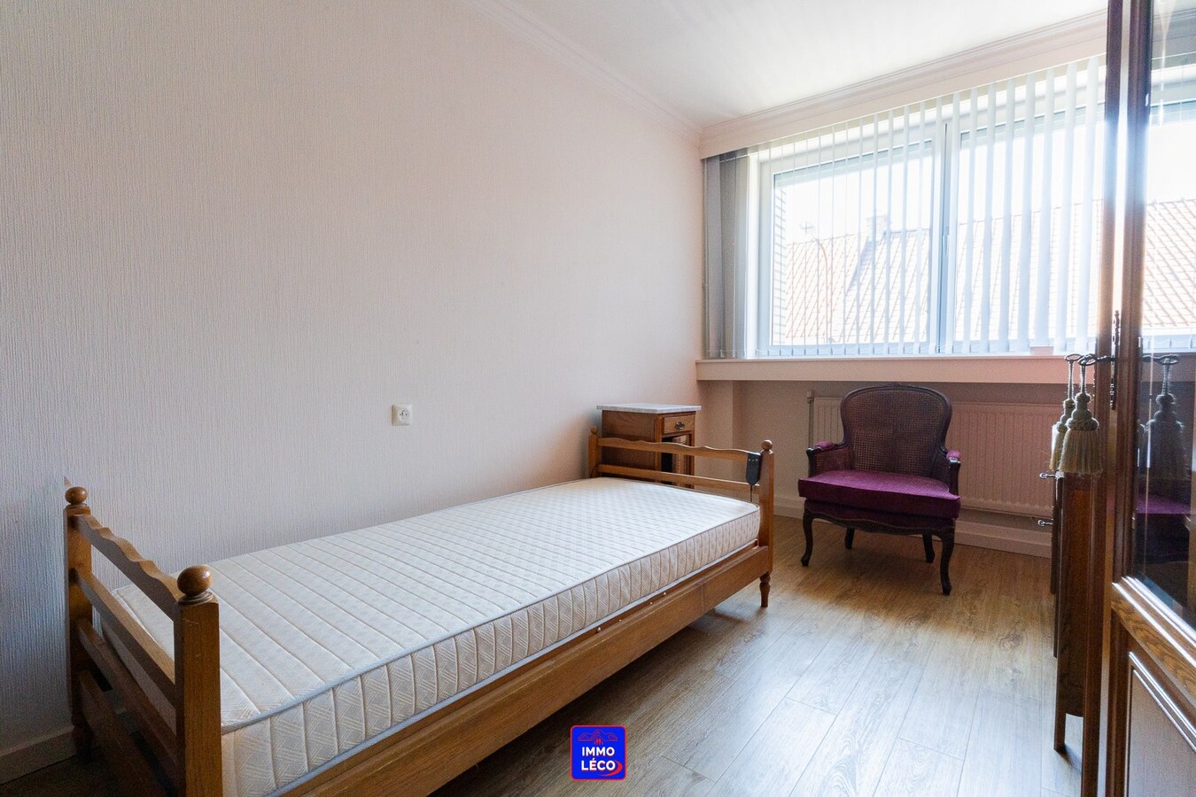 Maison "Bel-Etage" avec double garage, jardin, en plein centre-ville, COUP DE COEUR ! 