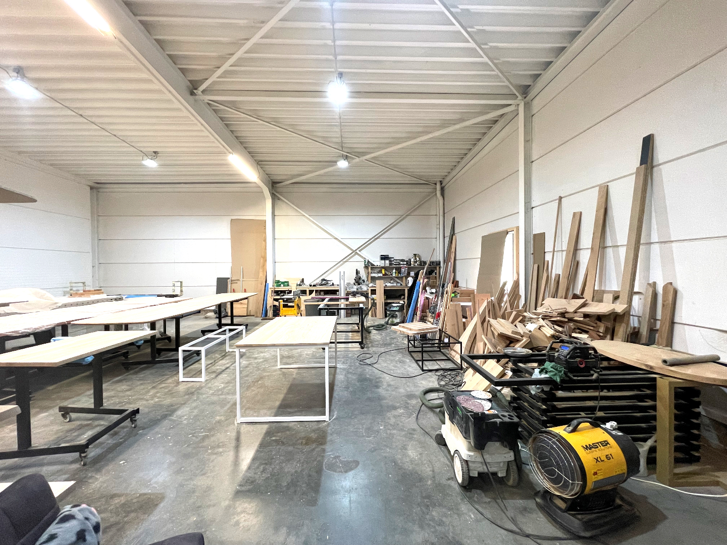 Magazijn van 210m² met rustige ligging 