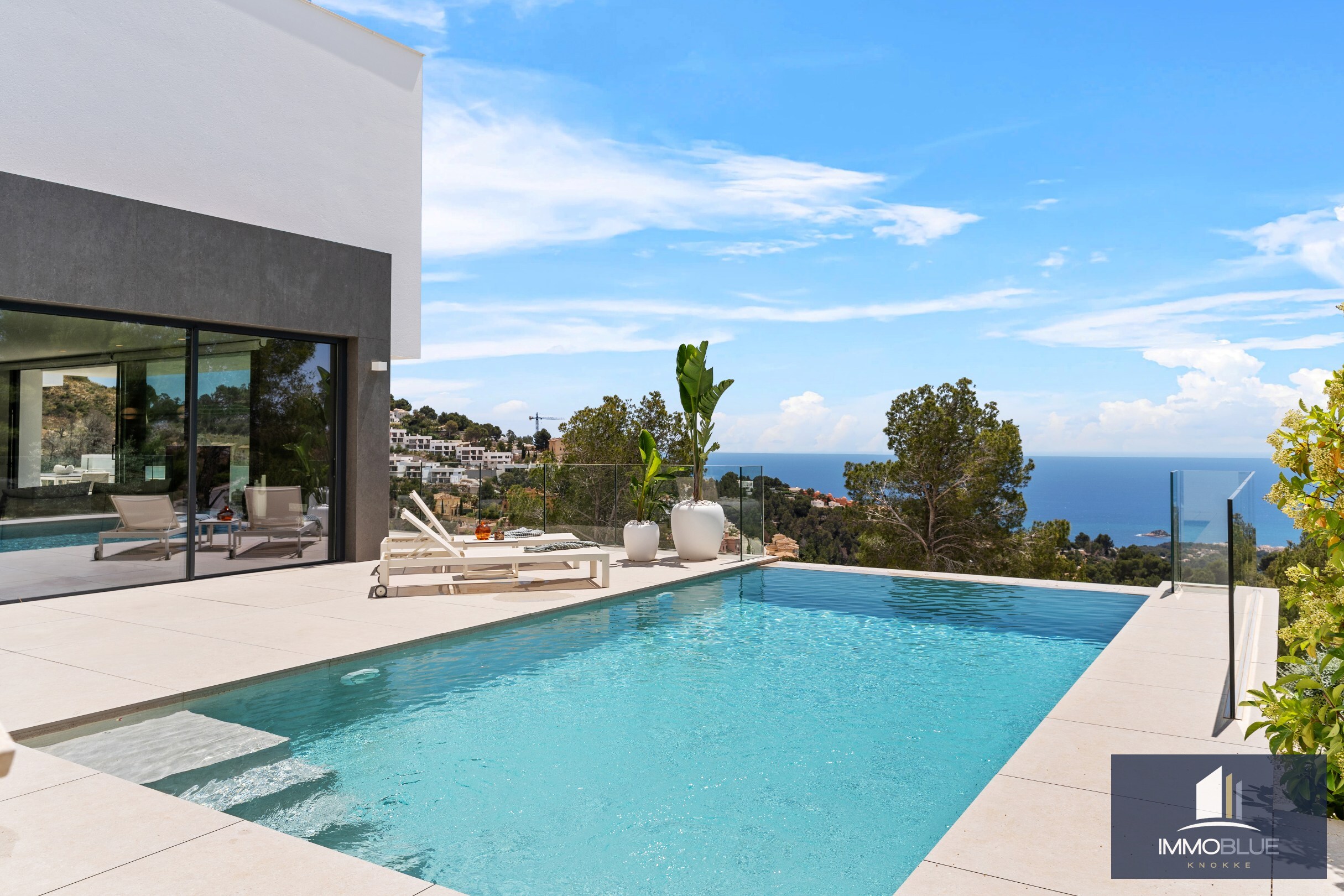 "Villa exclusive prête à emménager à Altea." 