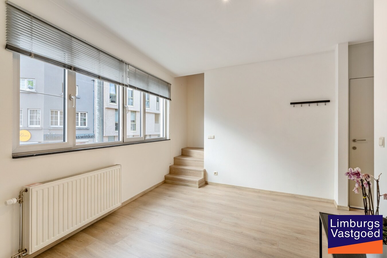 App., 119 m², 2 slpk, terras, autostaanplaats 