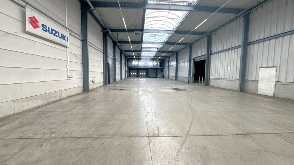 Magazijnen te huur vlakbij E19 in Kontich