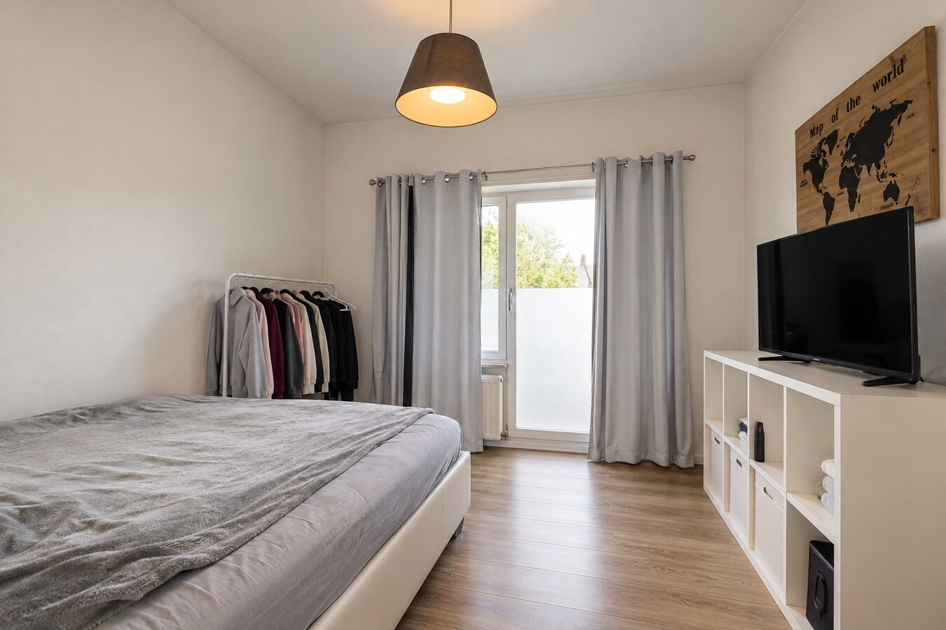 Te koop: Lichtrijk en instapklaar 2-slaapkamerappartement met terras en EPC-label C op gunstige ligging in Sint-Niklaas! 