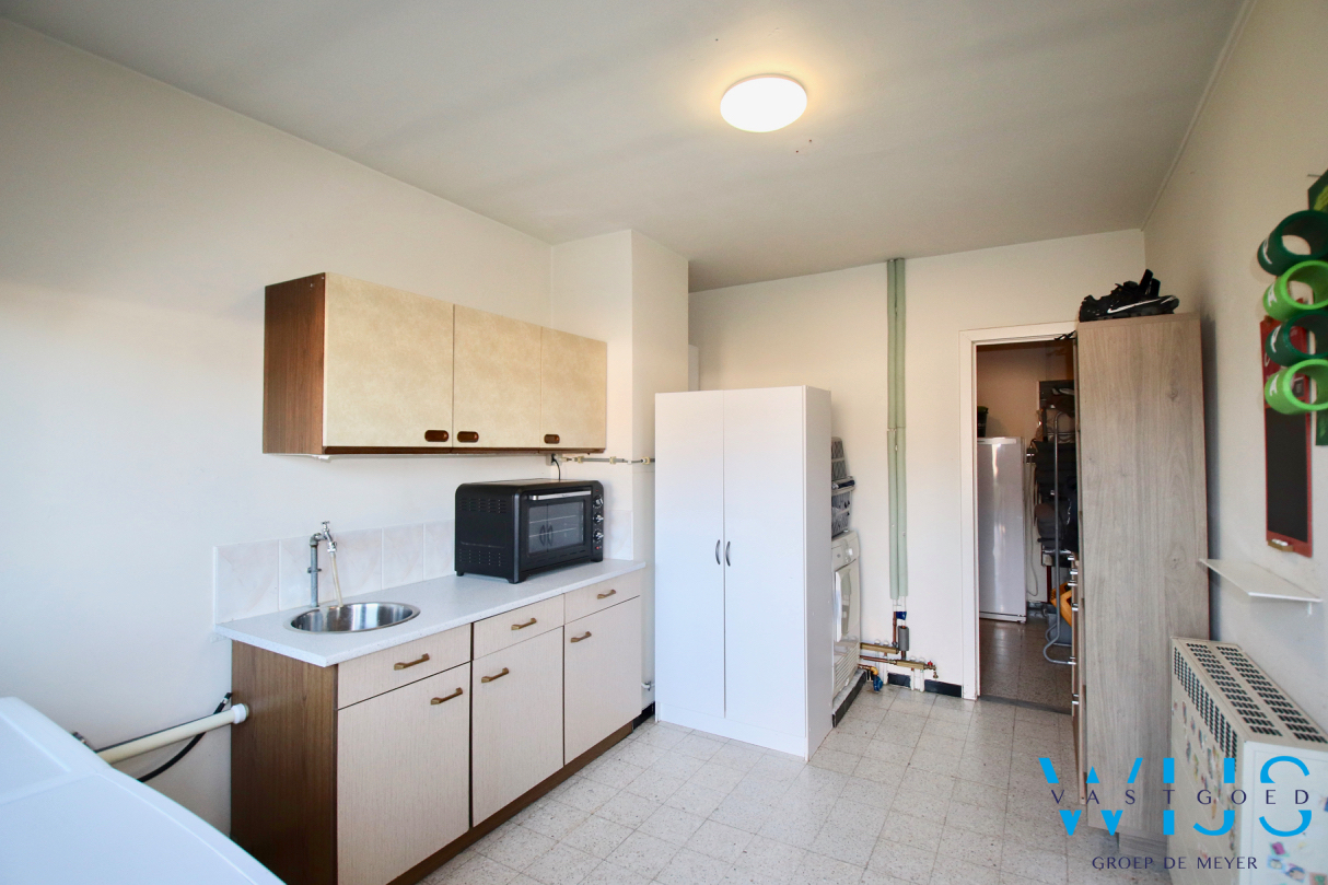 Instapklare woning in een rustige woonwijk te ERTVELDE! 