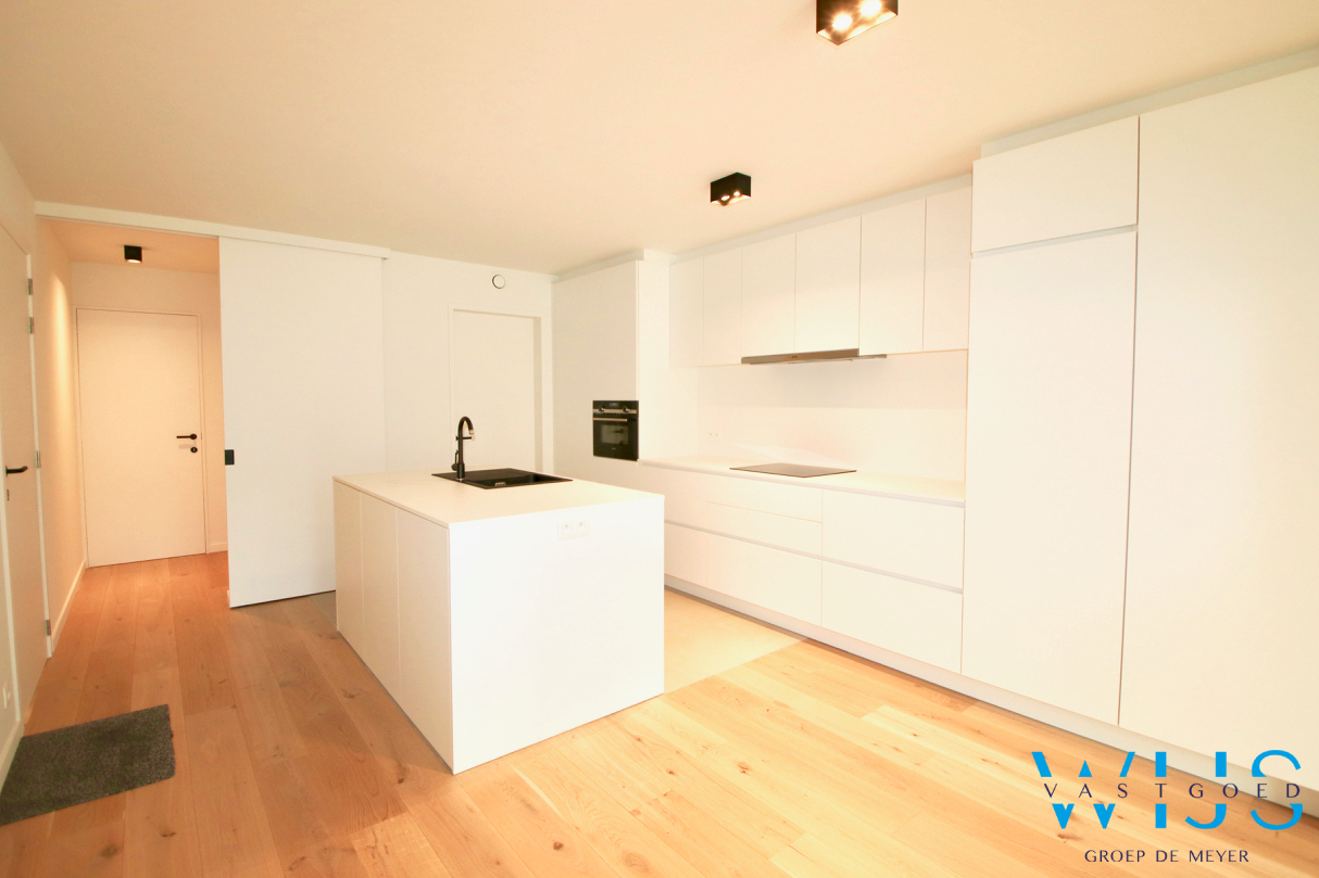 Zeer aangenaam gelijkvloers appartement met tuin te Belzele ! 