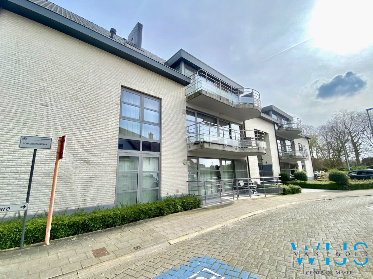 Gelijkvloers appartement te centrum Lovendegem ! 