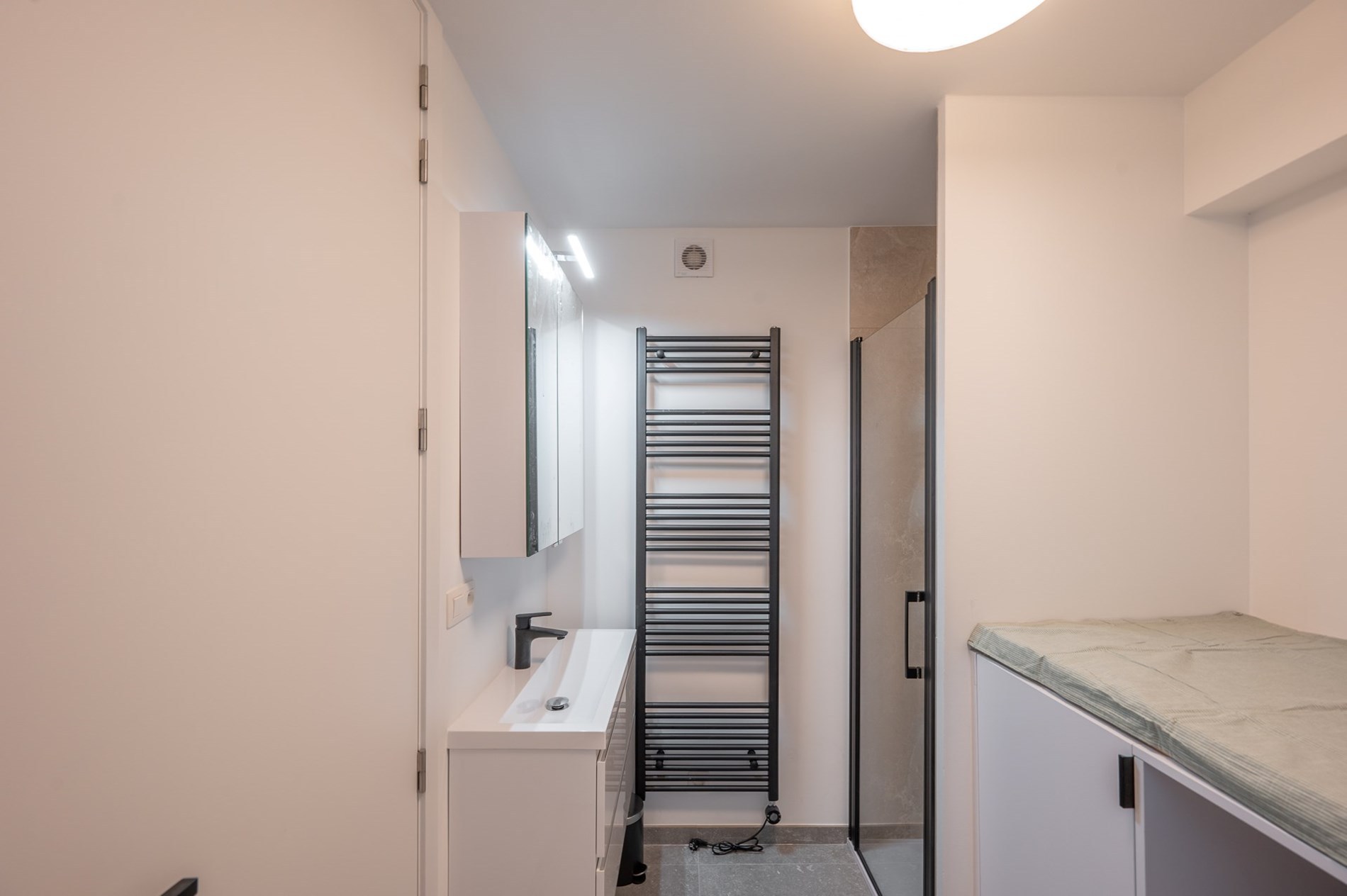 Luxe Gemeubileerd Vakantieappartement vlakbij de Zeedijk te Duinbergen. 