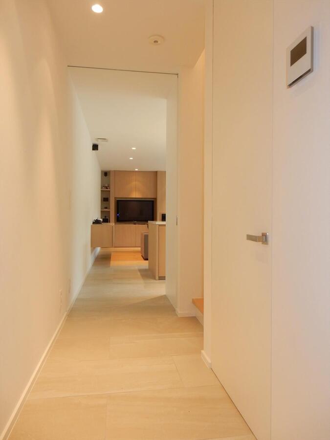 Bedrijfsgebouw met prachtige  woonst 