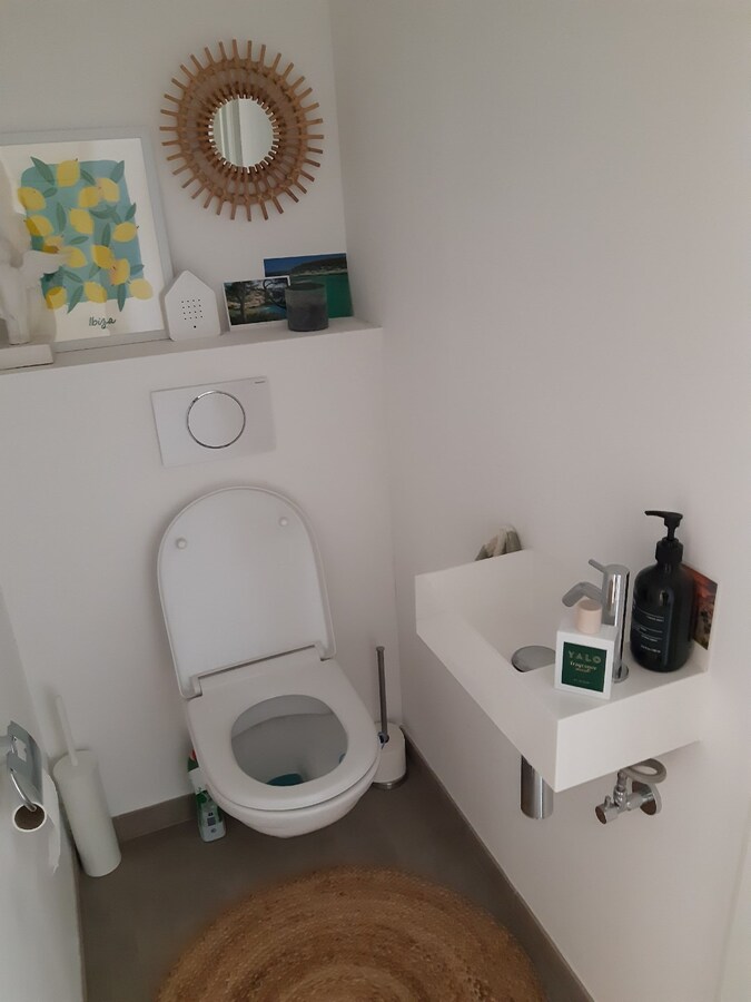 Gelijkvloers appartement met terras. 