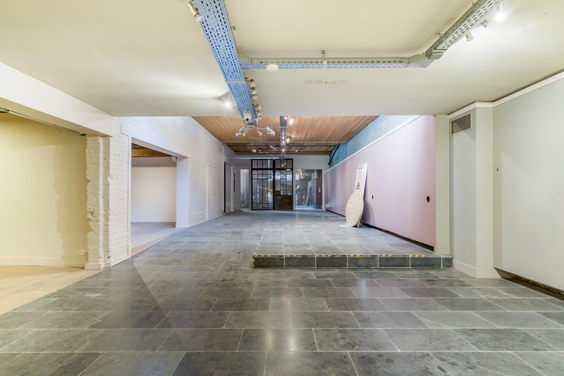 uitzonderlijk groot winkelpand in centrum Brugge 