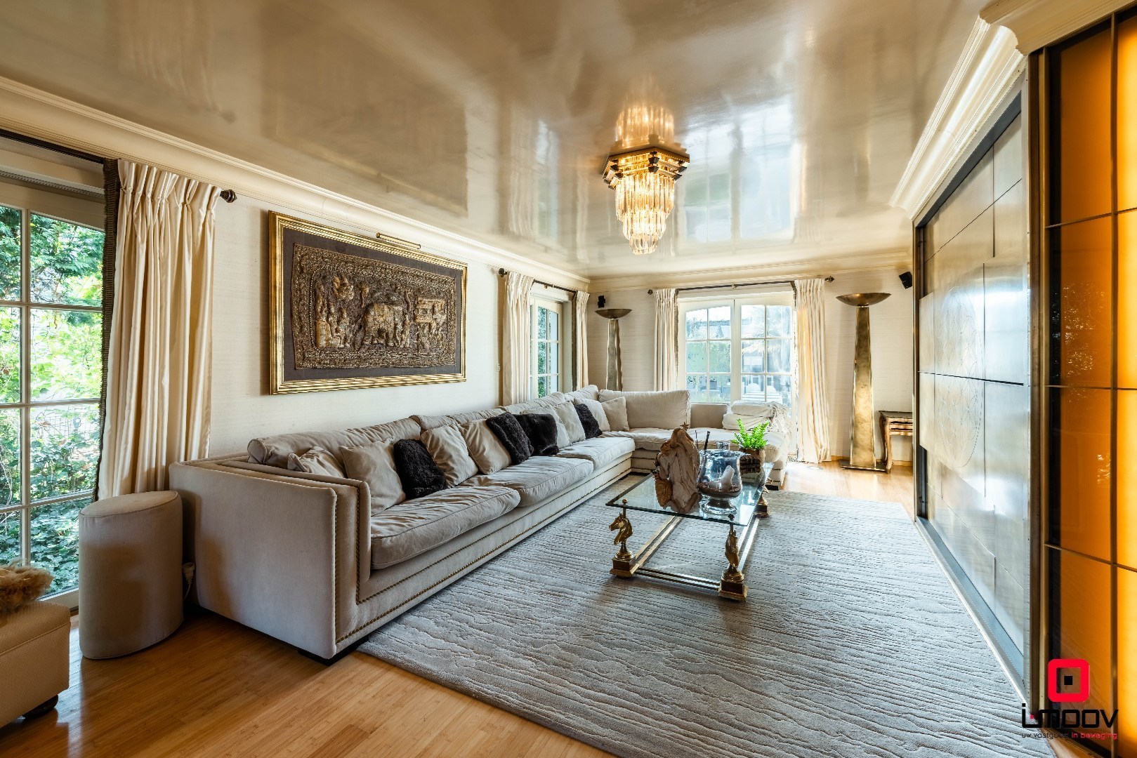 Exclusieve villa met infinity pool en resortgevoel op topligging in Mariakerke 