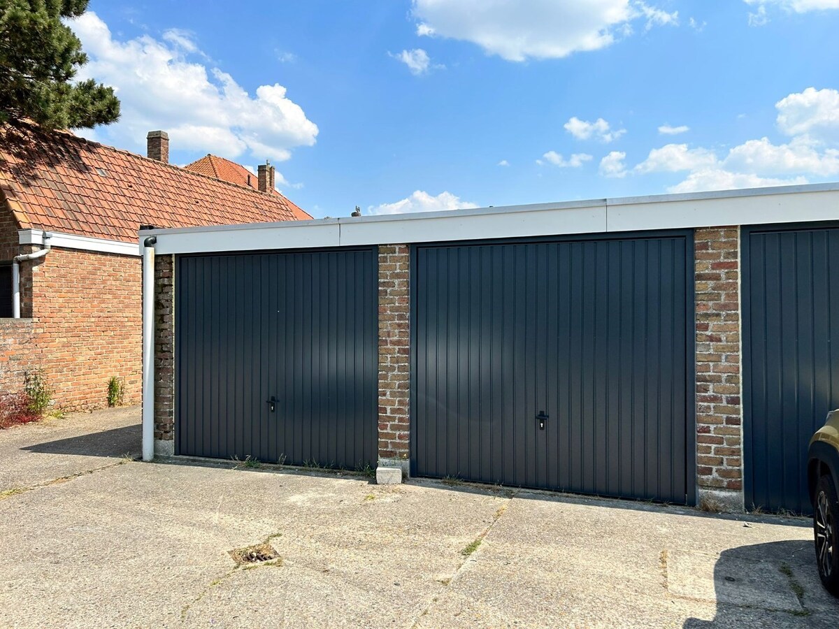 Te koop garage box - Oostende