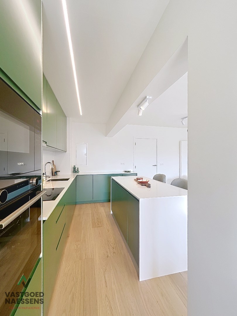 LUXUEUS GERENOVEERD 2 SLPK APP MET ZICHT OP GROEN 