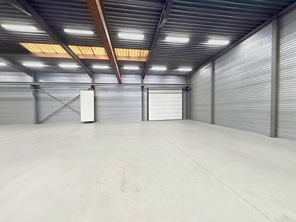Hangar (Loods) te huur in Ooigem