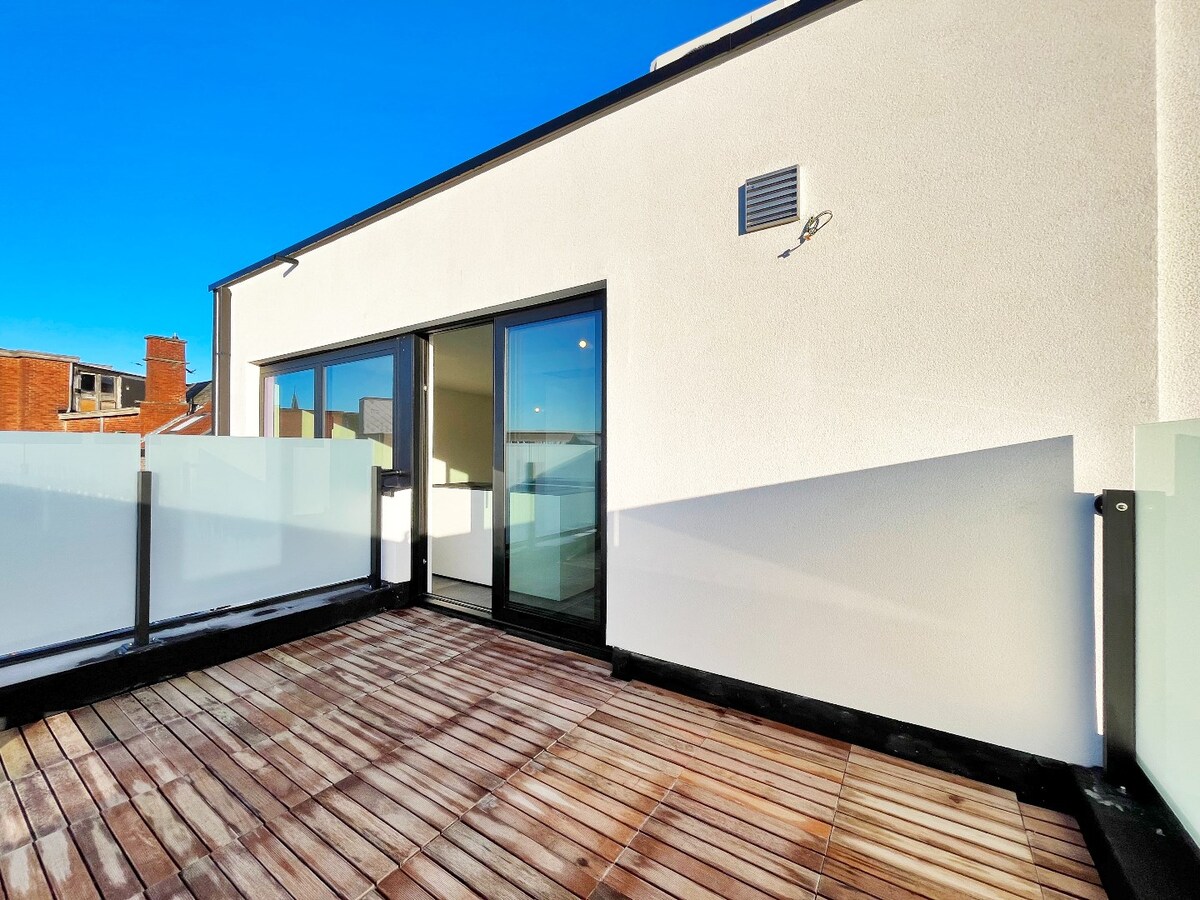Nieuwbouw penthouse met zonneterras te centrum Zottegem 