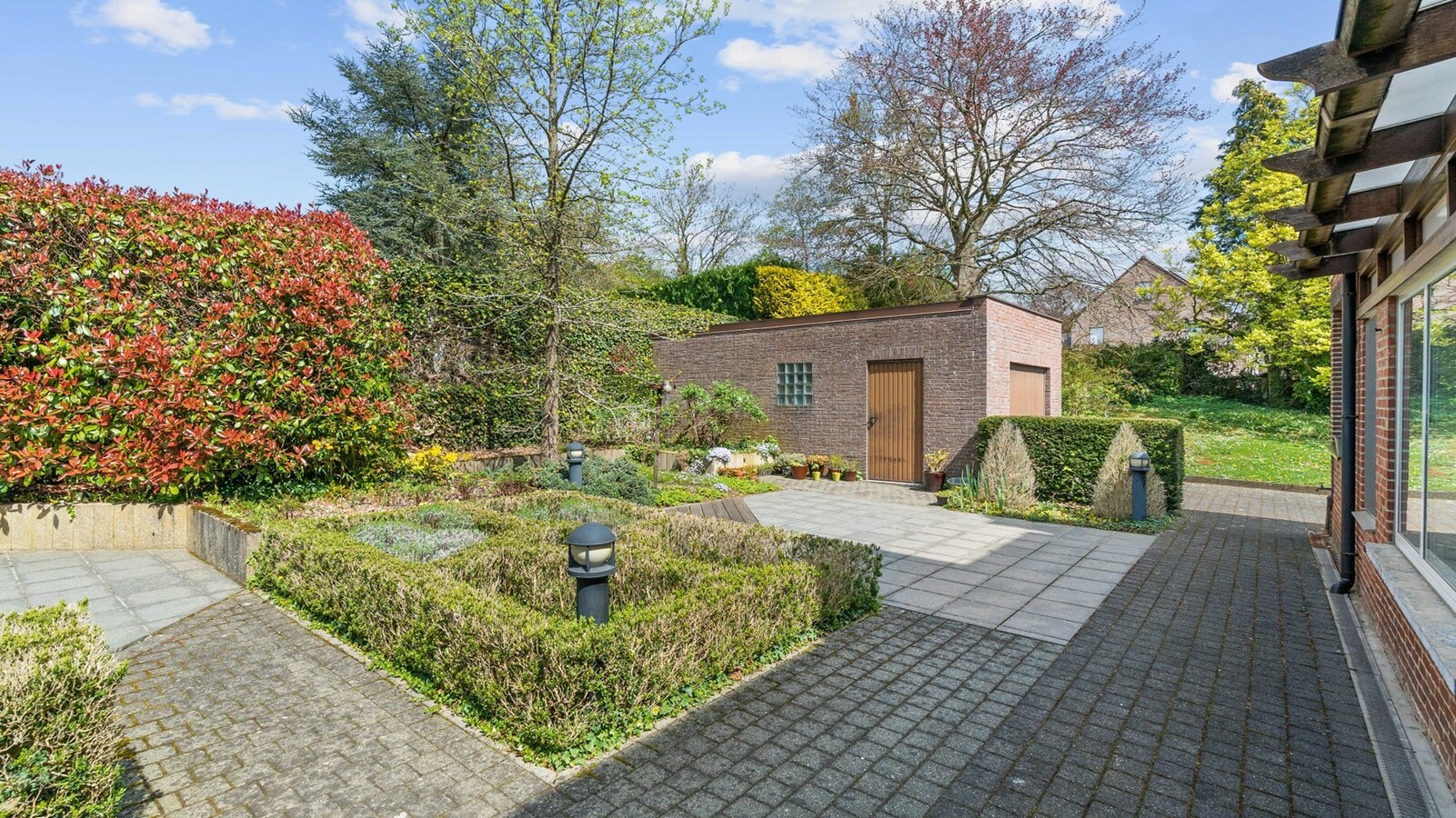 SINT JORIS WINGE - Ruime woning met grote tuin en 4-6 slpk 