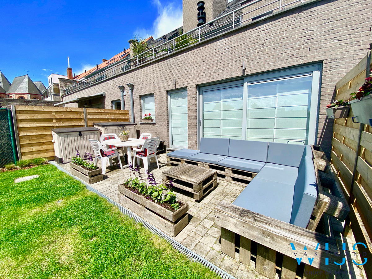 Gelijkvloers appartement met zonnige tuin &amp; dubbele garage te Sint-Laureins ! 