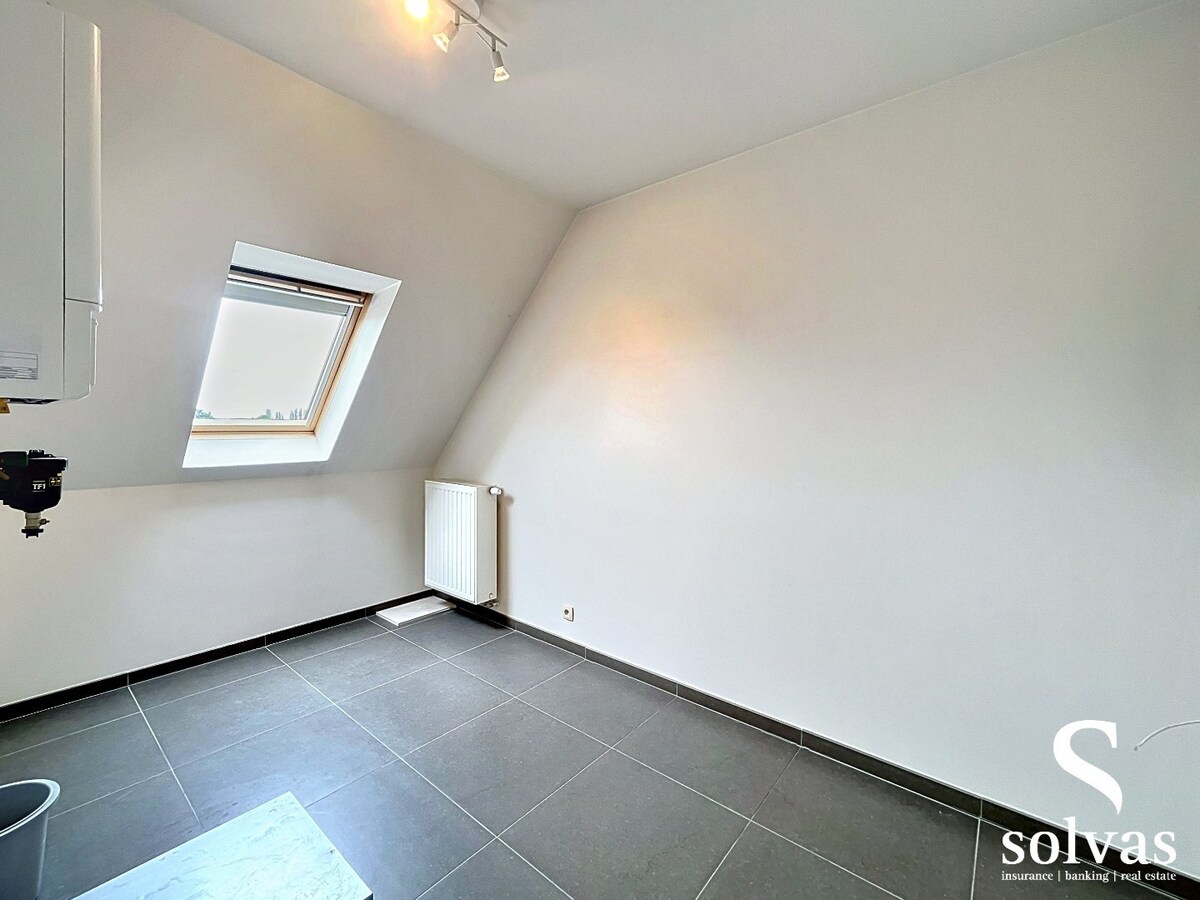 Zéér mooi en ruim appartement te huur in centrum Waarschoot 